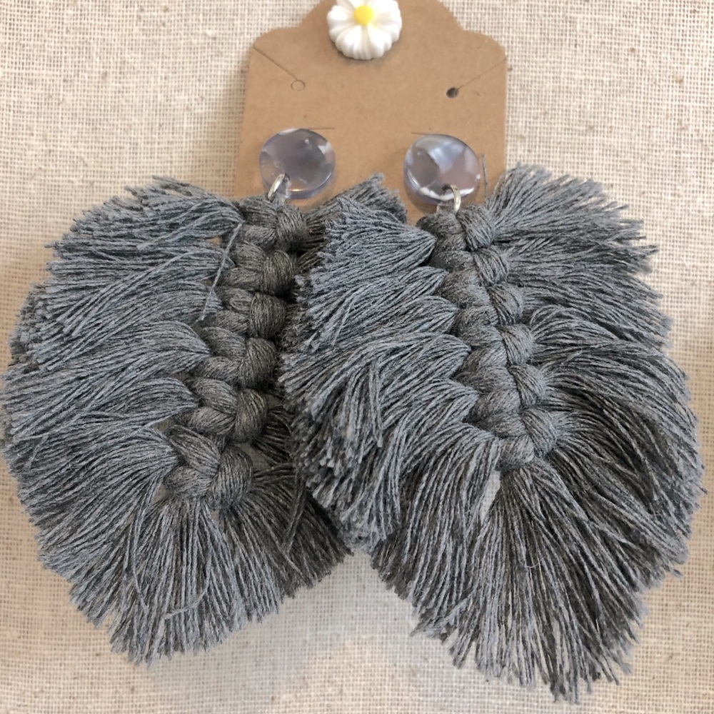 Grey macrame earrings